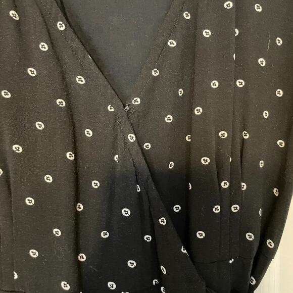 Abercrombie and Fitch Black Floral Wrap Dress XS - Picture 3 of 9